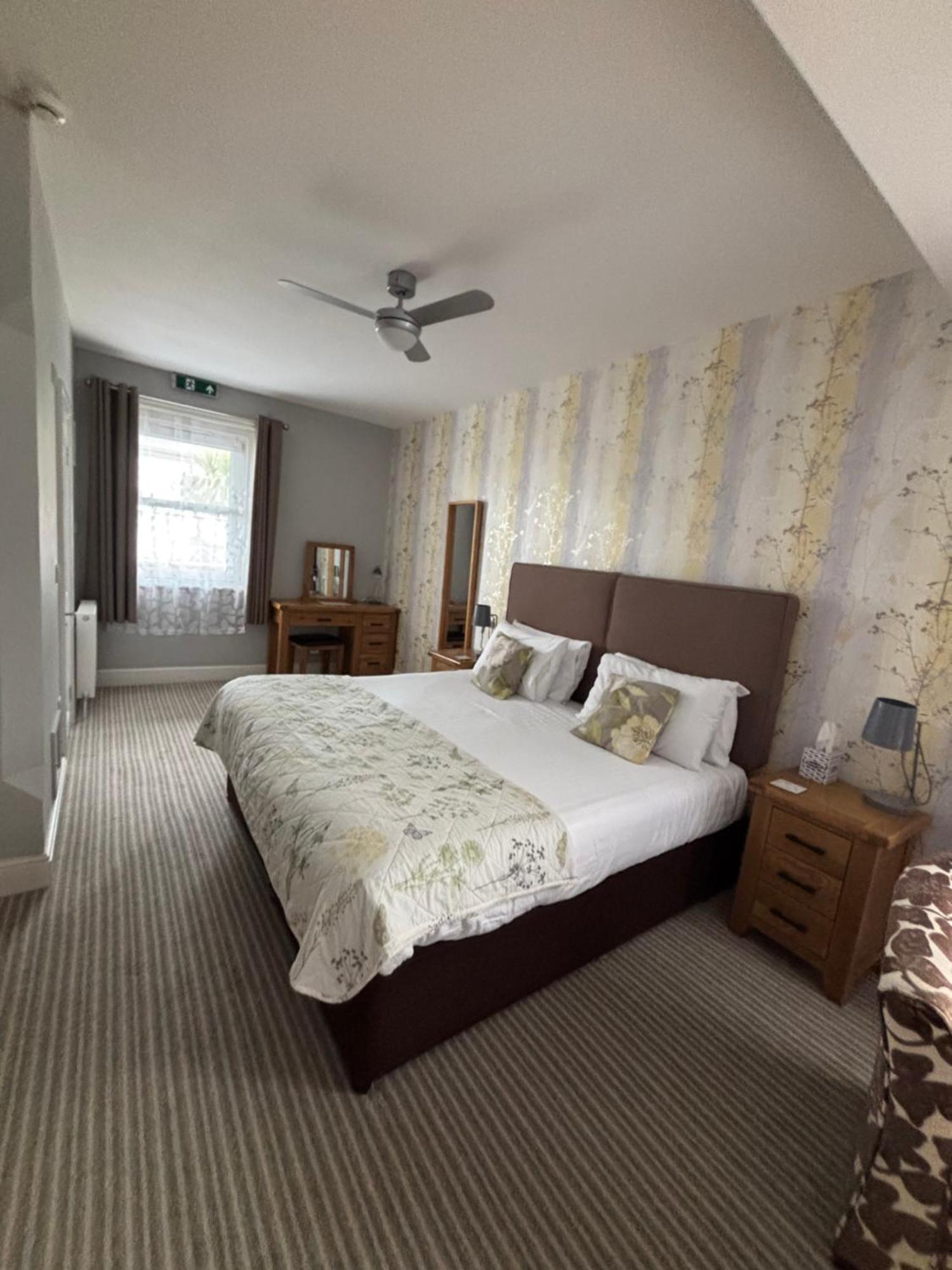 Hotel The Clifton Shanklin Esterno foto
